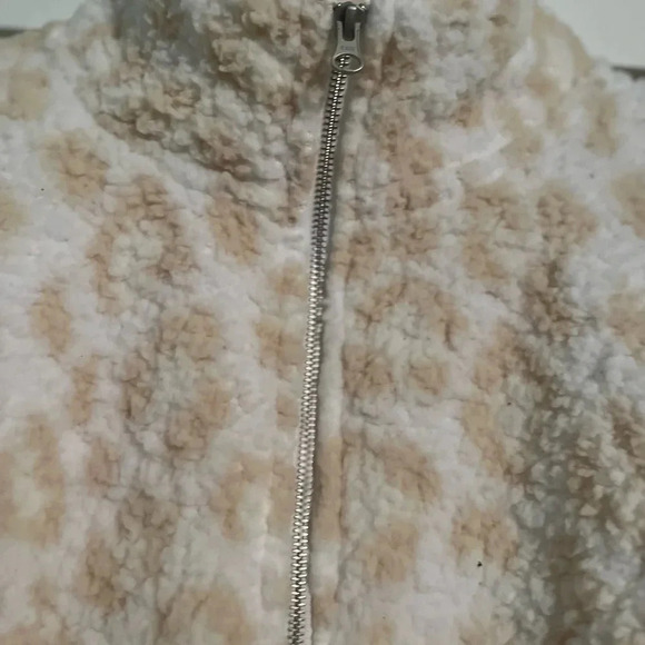 Sherpa pullover leopard pullover 1/4 zip new - Picture 4 of 4